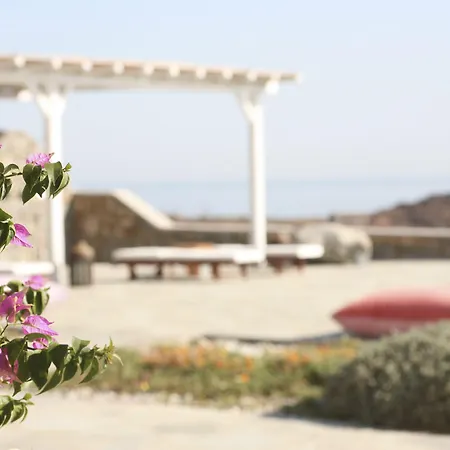 Aparthotel Yakinthos