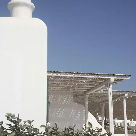 Apartahotel Yakinthos 4*