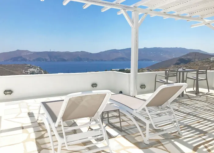 Yakinthos Panormos (Mykonos)