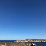 מלון דירות Yakinthos 4*