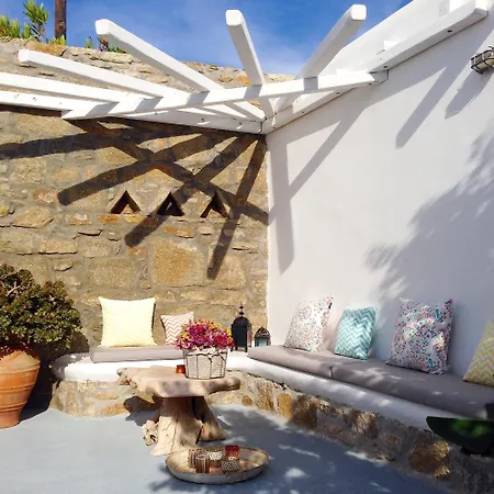 شقة فندقية Yakinthos 4*