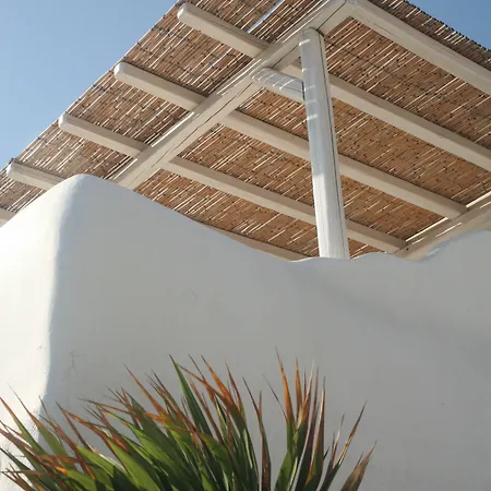 Yakinthos Panormos (Mykonos)