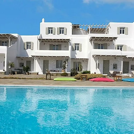 Lägenhetshotell Yakinthos 4*