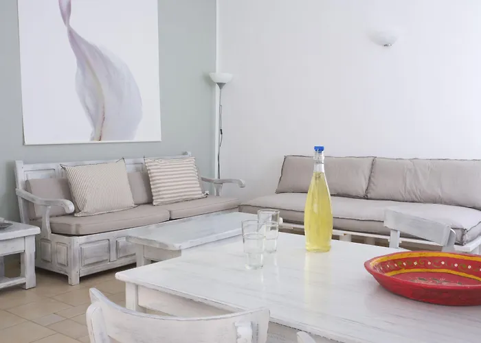 شقة فندقية Yakinthos 4*