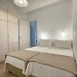 Yakinthos Apartahotel 4*