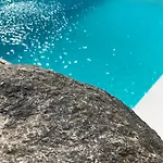Apartahotel Yakinthos 4*