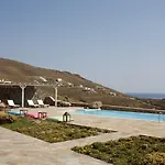 Yakinthos Apartahotel Panormos (Mykonos)