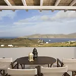 Yakinthos 4*