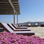 Apartahotel Yakinthos 4*