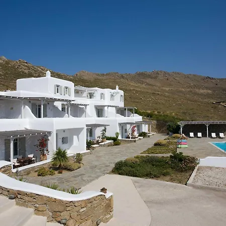 Yakinthos Mykonos Town